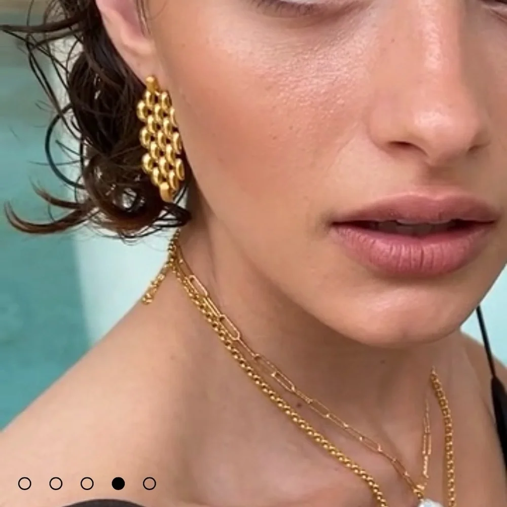 NIB Monica Vinader Heirloom Chain Earrings 18K Gold Vermeil Statement Classic - Picture 7 of 8